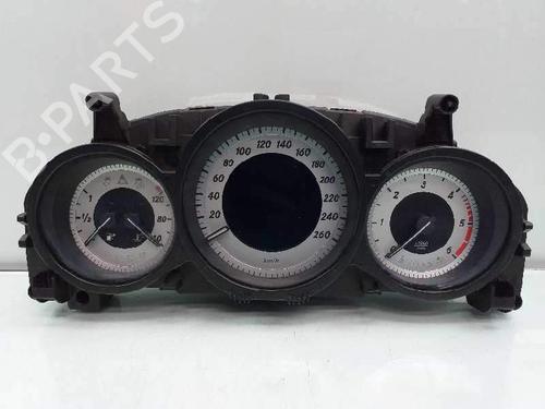 Used Instrument cluster Instrument cluster MERCEDES-BENZ C-CLASS (W204) C 250 CDI (204.003) (204 hp) 5822548 5822548