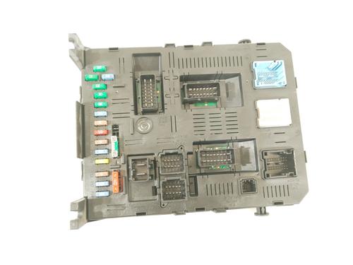 Fuse box CITROËN C4 Grand Picasso I (UA_) | BP30831055E1