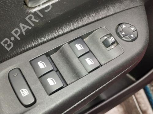Used Left front window switch Left front window switch 38093135 38093135