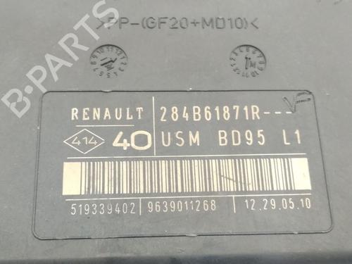 Fuse box RENAULT MEGANE III Hatchback (BZ0/1_, B3_)  | BP23653439E1 