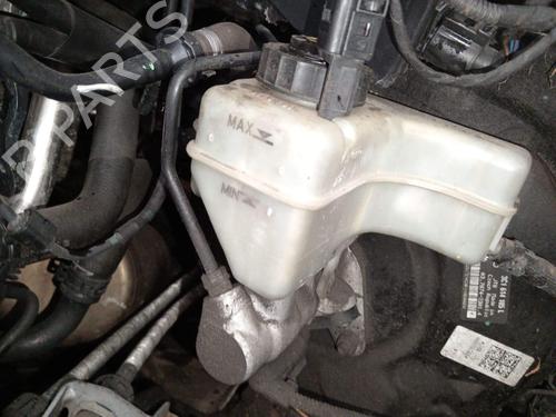 brake-master-cylinder-vw-passat-b6-3c2-2005-2006-2007-2008-2009-2010-2011-36800787 main image