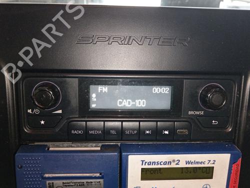 Used Radio MERCEDES-BENZ SPRINTER 3,5-t Van (B907, B910) 314 CDI RWD (907.631, 907.633, 907.635, 907.637) (143 hp) 28209311