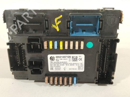 Used Fuse box Fuse box 39505492 39505492