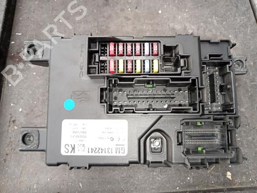 Used Fuse box OPEL CORSA D (S07) 1.3 CDTI (L08, L68) (90 hp) 28193583