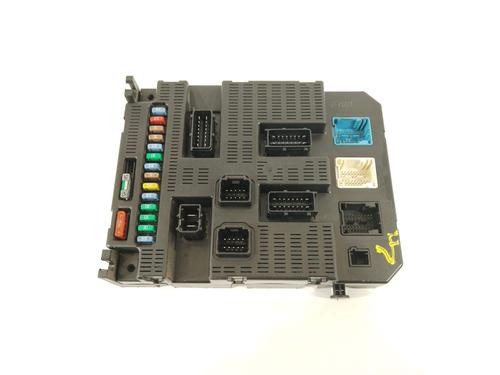 Used Fuse box Fuse box 29909053 29909053