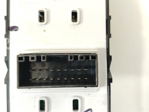 Left front window switch HYUNDAI i30 (PDE, PD, PDEN) 1.0 T-GDI | BP31885741I27