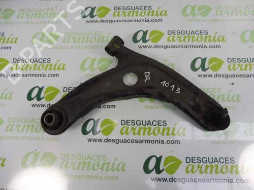 Used Right front suspension arm TOYOTA YARIS (_P13_) [2010-2020]  1848324