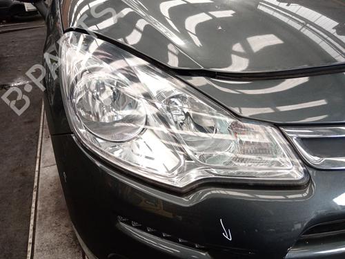 Used Right headlight CITROËN C3 III (SX) 1.2 VTi 82 (82 hp) 30110563