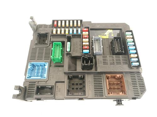 Used Fuse box Fuse box 13396273 13396273