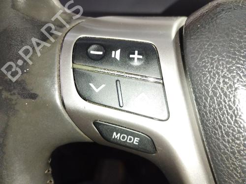 steering-wheel-controls-toyota-verso-_r2_-2009-2010-2011-2012-2013-2014-2015-2016-2017-2018-36078142 main image