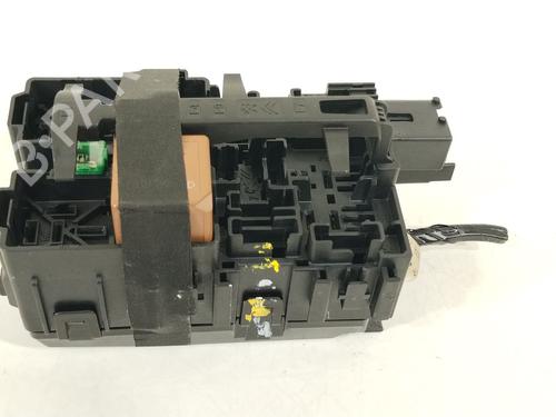Used Fuse box Fuse box 38285533 38285533