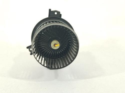 Used Heater blower motor Heater blower motor SUZUKI JIMNY Closed Off-Road Vehicle (A6G) 1.5 AllGrip (JB74W) (108 hp) 34521786 34521786