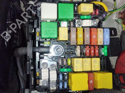 fuse-box-citroen-c4-picasso-ii-2013-35900926 main image