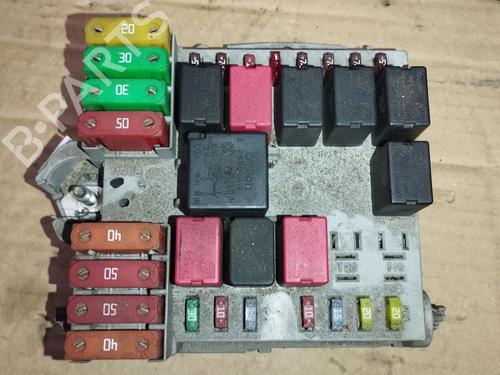 Used Fuse box Fuse box FIAT BRAVO II (198_) 1.9 D Multijet (198AXB1A) (120 hp) 33955522 33955522