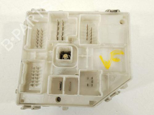 Fuse box TOYOTA RAV 4 II (_A2_) 2.0 D 4WD (CLA20_, CLA21_, CLA20R, CLA21R) | BP37713020E1 - Image 2
