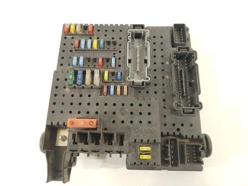 Used Fuse box Fuse box 26525581 26525581