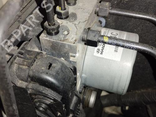 abs-pump-kia-stonic-yb-2017-36696247 main image