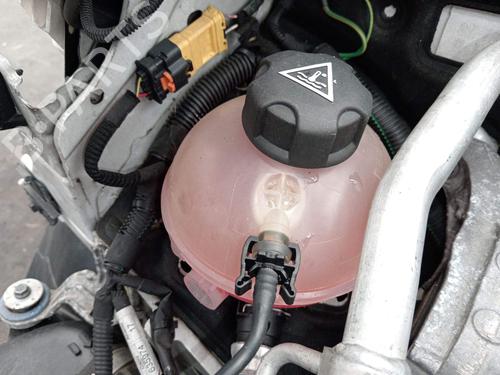 expansion-tank-citroen-c4-spacetourer-3d_-2018-36032574 main image