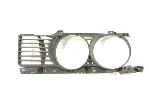 Used Grille BMW 5 (E34) 520 i 24V (150 hp) 31995773