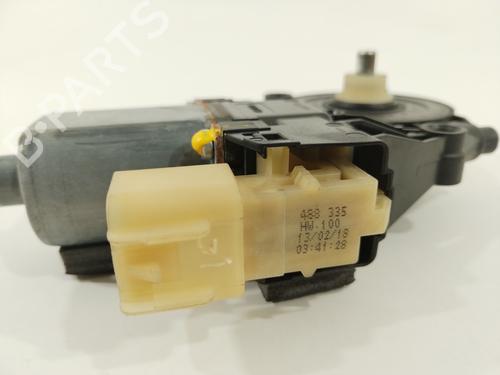 Right rear window motor LAND ROVER RANGE ROVER SPORT II (L494) 3.0 TDV6 4x4 | BP26552994E22