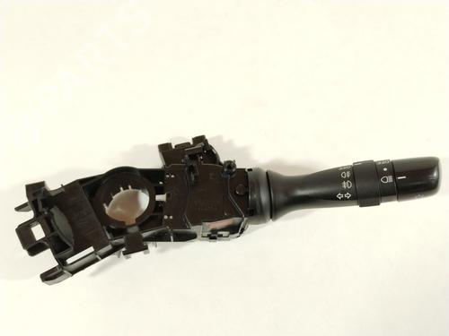 Used Headlight switch Headlight switch TOYOTA YARIS (_P9_) 1.4 D-4D (NLP90_, NLP90R) (90 hp) 36646953 36646953