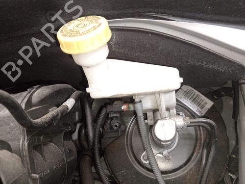 brake-master-cylinder-peugeot-2008-i-cu_-2013-37152747 main image