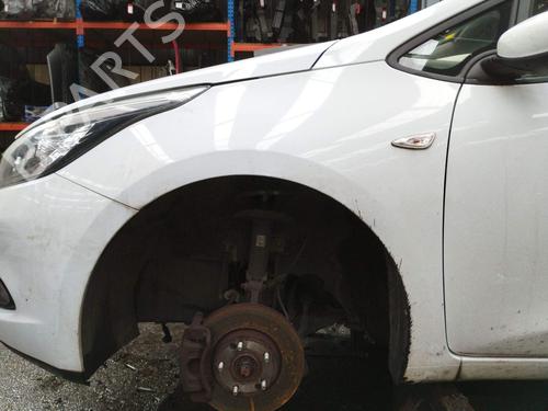 Used Left front fenders Left front fenders KIA CEE'D (JD) 1.4 CVVT (100 hp) 40010201 40010201