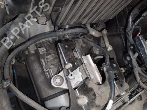 Gearbox CITROËN C3 III (SX) 1.2 VTi 82 | BP40184051M3 - Image 1
