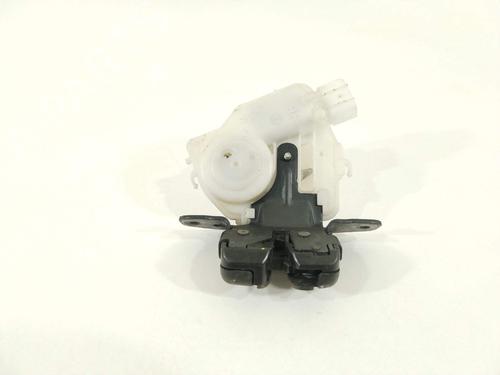 tailgate-lock-toyota-auris-_e18_-2012-2013-2014-2015-2016-2017-2018-16808645 main image