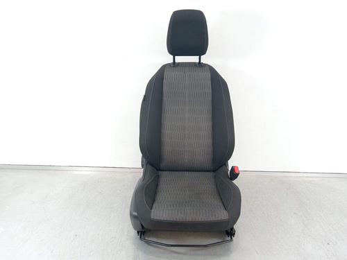 Used Right front seat Right front seat 26576736 26576736
