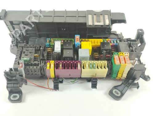 Used Fuse box Fuse box 12255093 12255093