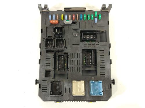 Used Fuse box Fuse box 31827683 31827683