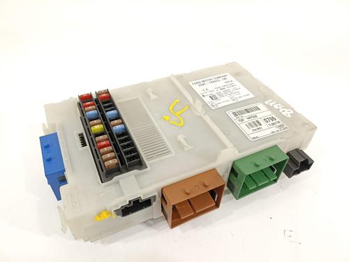 Used Fuse box Fuse box 16983271 16983271
