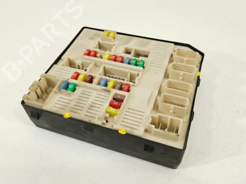 Fuse box RENAULT MEGANE III Hatchback (BZ0/1_, B3_) 1.5 dCi (BZ09, BZ0D, BZ1W, BZ29, BZ14) | BP32118753E1 - Image 3