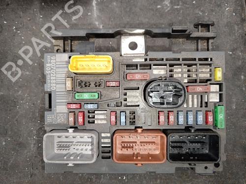 Used Fuse box Fuse box CITROËN BERLINGO Box Body/MPV (B9) 1.6 HDi 90 (90 hp) 34737220 34737220