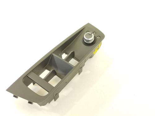 Used Mirror switch Mirror switch 10218793 10218793