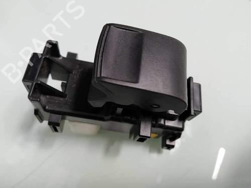 Used Right front window switch Right front window switch 5817457 5817457