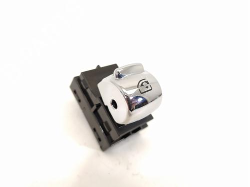 Used Right front window switch MINI MINI COUNTRYMAN (F60) Cooper ALL4 (136 hp) 8815026