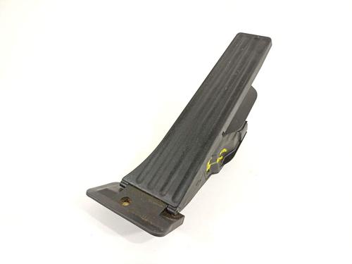 pedal-bmw-2-gran-tourer-f46-218-d-35426859999-2014-17433774 main image