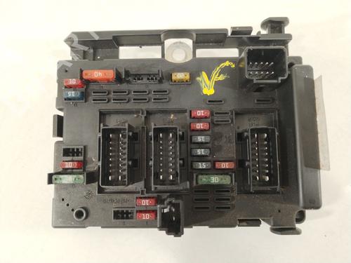 Used Fuse box Fuse box PEUGEOT 206 Hatchback (2A/C) 1.4 i (75 hp) 32388350 32388350