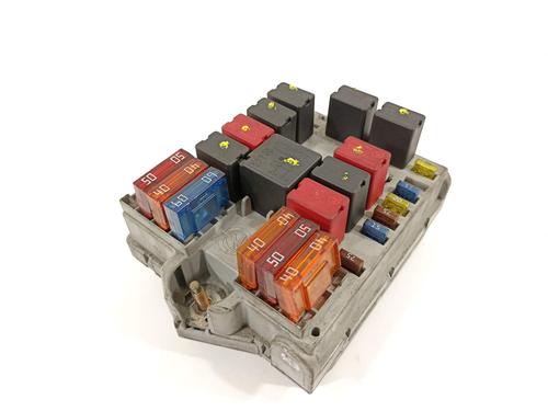 Used Fuse box Fuse box ALFA ROMEO GT (937_) 1.9 JTD (937CXN1B) (150 hp) 18118978 18118978