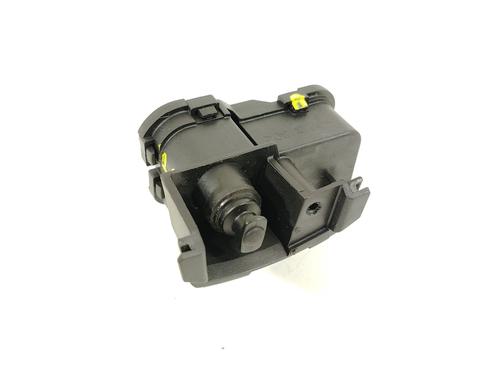 fuel-door-actuator-seat-leon-5f1-2012-2013-2014-2015-2016-2017-2018-2019-2020-2021-31831778 main image