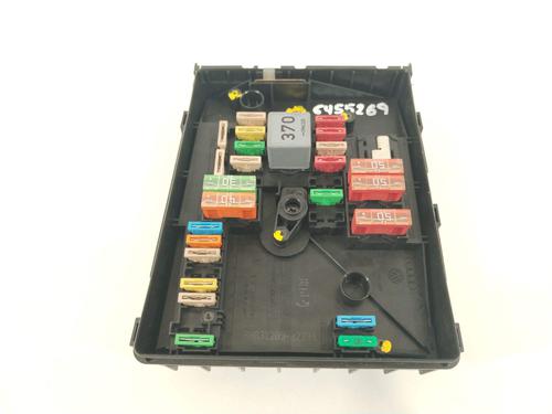 Used Fuse box Fuse box 26548623 26548623