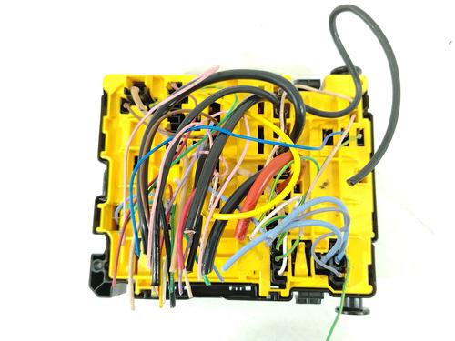Fuse box OPEL CORSA F (P2JO) 1.2 (68) | BP31706442E1 