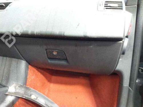 Used Glove box Glove box VOLVO C30 (533) D2 (115 hp) 4851310 4851310