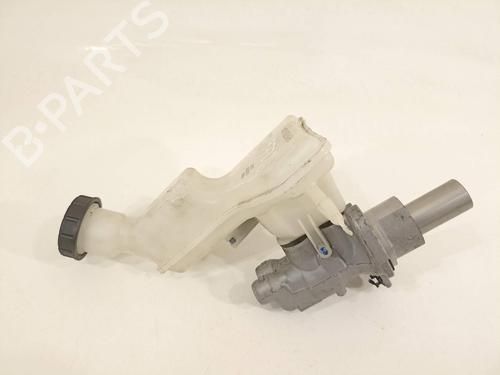 Used Brake master cylinder Brake master cylinder 13686940 13686940