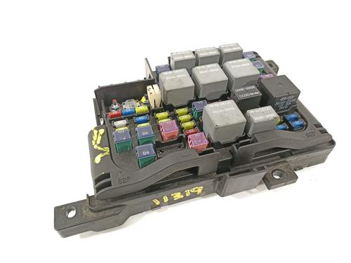 Used Fuse box Fuse box 16548080 16548080