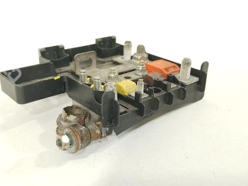Fuse box ALFA ROMEO 159 (939_) 1.9 JTDM 16V (939AXF1B, 939AXC1B) | BP37408004E1 - Image 3