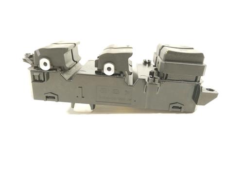 Left front window switch HYUNDAI TUCSON (TL, TLE)  | BP29826976I27