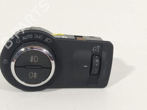 Used Headlight switch Headlight switch 16811572 16811572